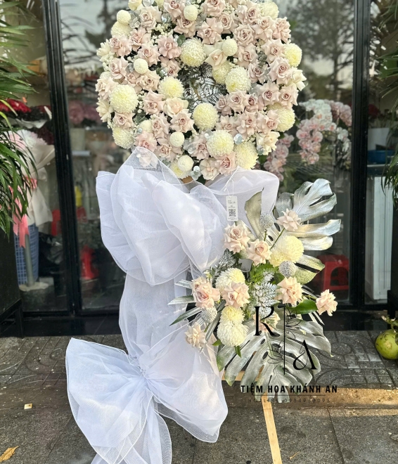 Kệ Hoa kính viếng đẹp phối màu theo yêu cầu tại biên hòa 