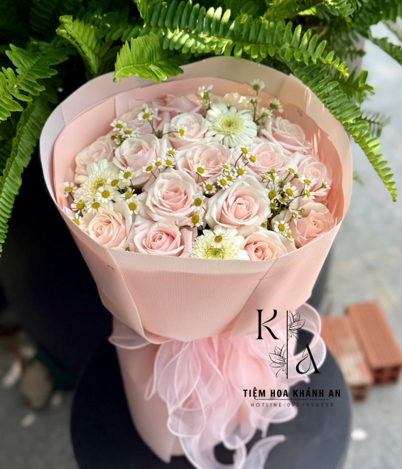 Bó hoa chúc mừng tone hồng hot tặng 20/10 tặng vợ