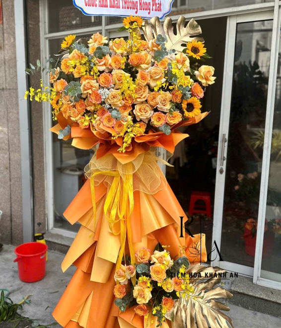 Kệ hoa chúc mừng anh chị hồng phát