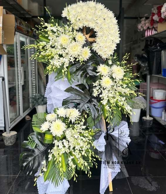 Kệ Hoa kính viếng ở biên hòa 3 tầng tone trắng-giao hoa online
