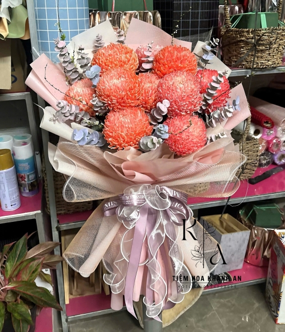 Bó Hoa Cúc Mẫu Đơn Cam May Mắn