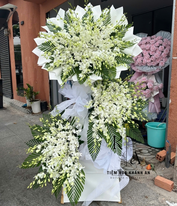Kệ Hoa kính viếng ở biên hòa -giao hoa online
