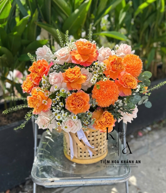 Giỏ hoa chúc mừng tone cam
