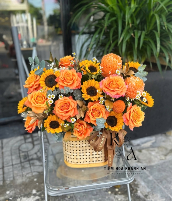 Giỏ hoa chúc mừng tốt nghiệp hot 2025
