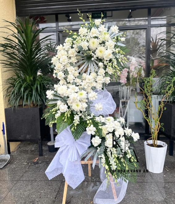 Kệ Hoa kính viếng mẫu 2 tầng đẹp 2026 tại Biên Hòa