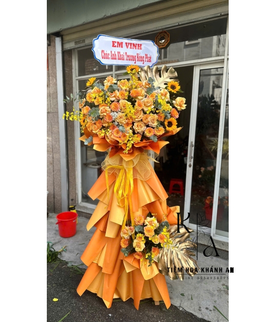 Kệ hoa chúc mừng anh chị hồng phát