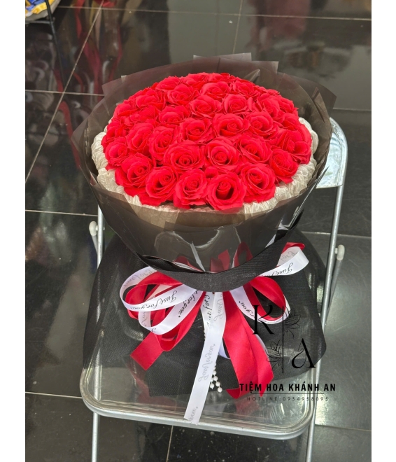Hoa sáp tone đỏ cao cấp bó tròn-giao hoa sáp online biên hòa