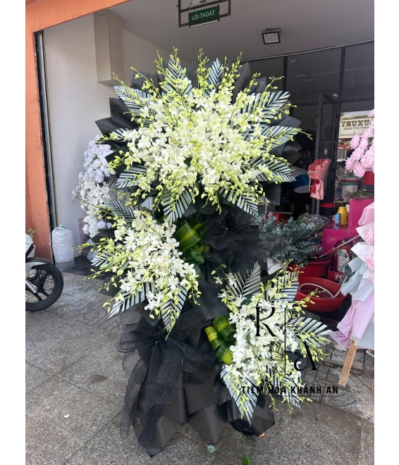 Kệ Hoa kính viếng ở biên hòa kệ hoa tone đen 3 tầng -giao hoa online