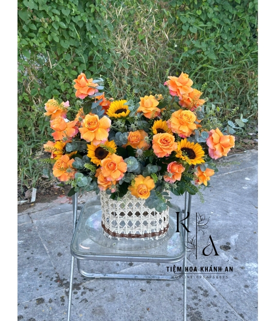 Giỏ hoa tone cam tri ân 20/11