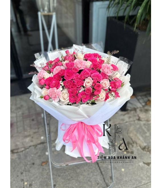 Bó hoa chúc mừng mix tặng tốt nghiệp ở biên hòa