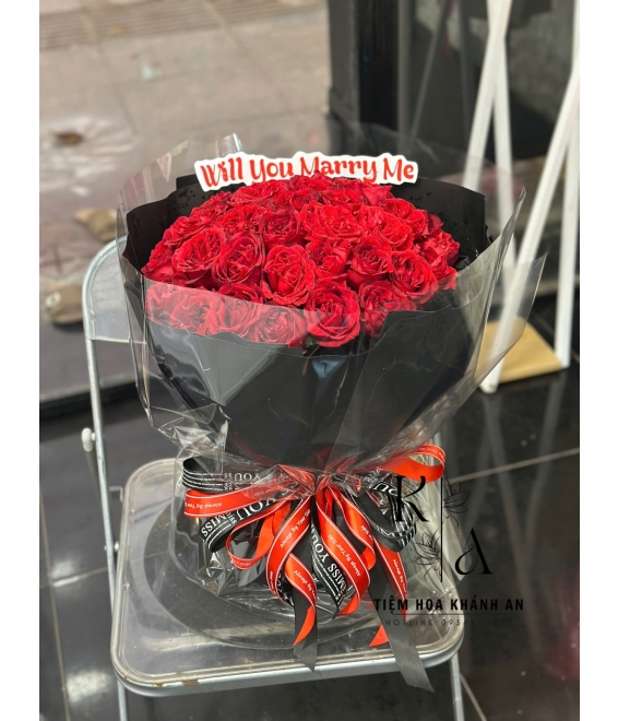 Bó hoa chúc mừng tone đỏ giá rẻ biên hòa