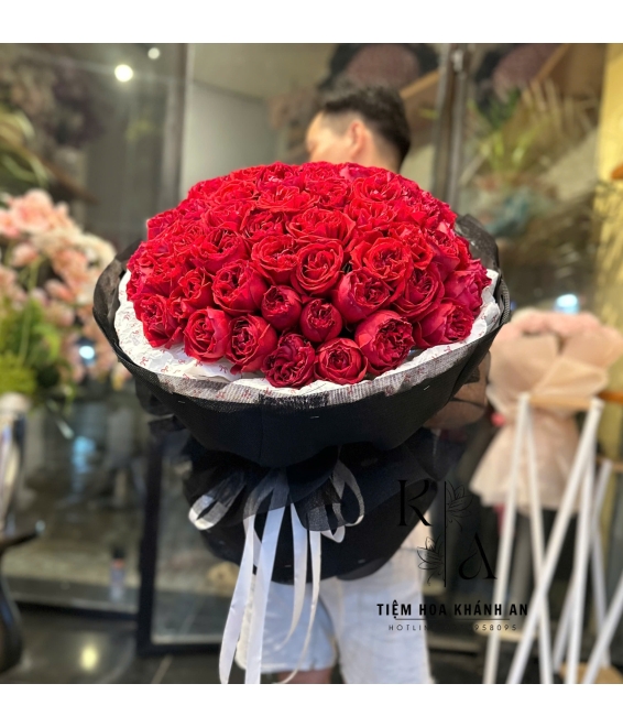 Bó hoa chúc mừng tone đỏ tặng ngày 14/2 tại Biên Hòa